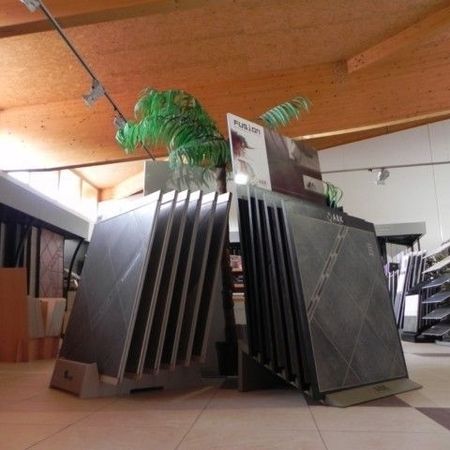 Impressionen aus unserer 400 m² Fliesen- und Badmöbelausstellung