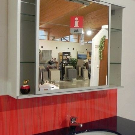 Impressionen aus unserer 400 m² Fliesen- und Badmöbelausstellung